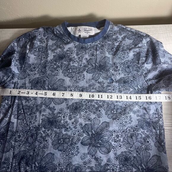 Original Penguin Light Blue T-shirt Style Blouse with Dark Blue Floral Pattern - Picture 8 of 10